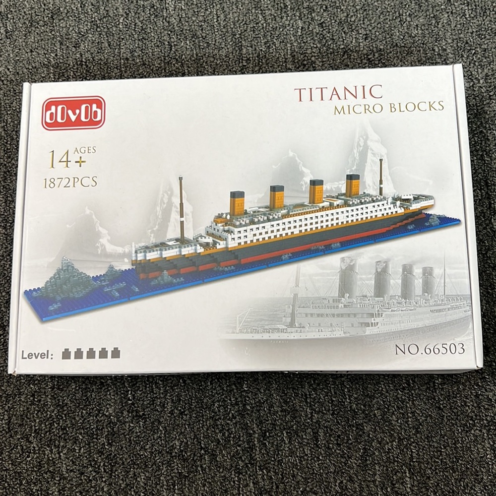 Micro Mini Blocks Titanic Model Building Set with 2 Figure, 1872 Piece